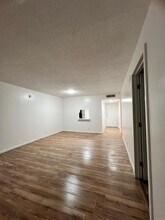 480 Executive Center Dr in West Palm Beach, FL - Building Photo - Building Photo