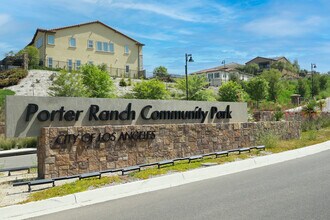 20568 Edgewood Ct in Chatsworth, CA - Building Photo - Building Photo