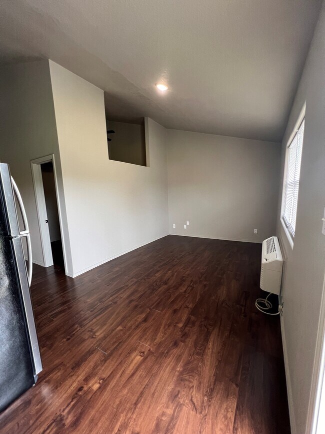 4986 Raintree Cir Rentals in Loma Linda, MO