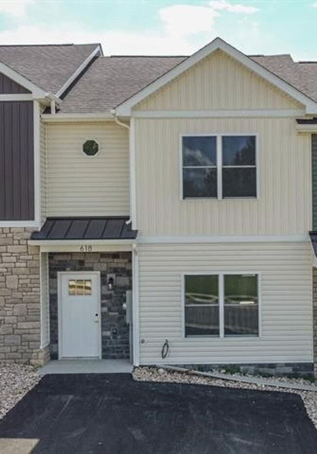 property at 618 Zephyr Dr