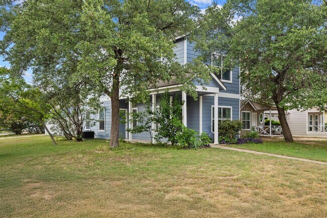 1103 E 3rd St in Georgetown, TX - Building Photo - Building Photo