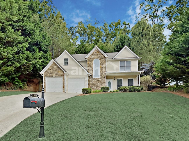 property at 2011 Aldbury Ln