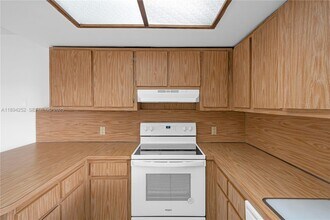 15070 SW 49th Ln in Miami, FL - Building Photo - Building Photo