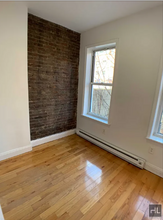 21 Adelphi St, Unit 2L in Brooklyn, NY - Building Photo - Building Photo