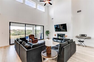 462 Old Stone Rd in Austin, TX - Building Photo - Building Photo