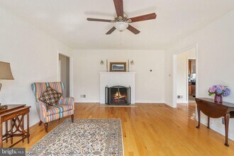 611 Bunker Hill St in Fredericksburg, VA - Building Photo - Building Photo