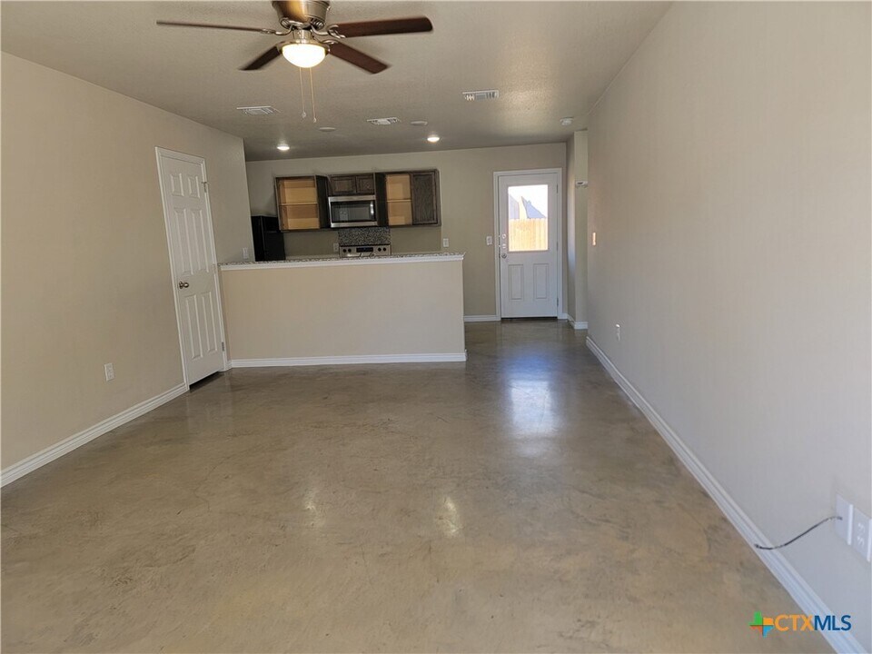 507 Stringer St in Killeen, TX - Building Photo