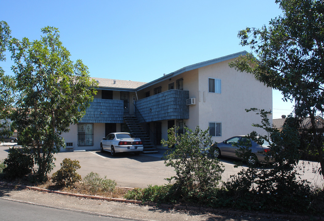 7271 North Ave in Lemon Grove, CA - Building Photo