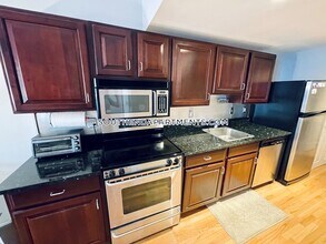 528 Tremont St in Boston, MA - Building Photo - Building Photo