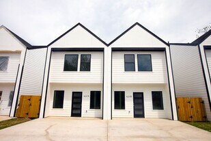4137 Mallow St in Houston, TX - Building Photo