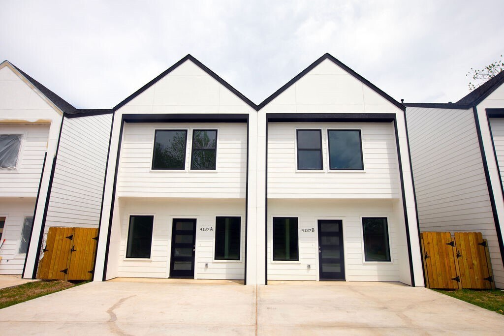 4137 Mallow St in Houston, TX - Building Photo