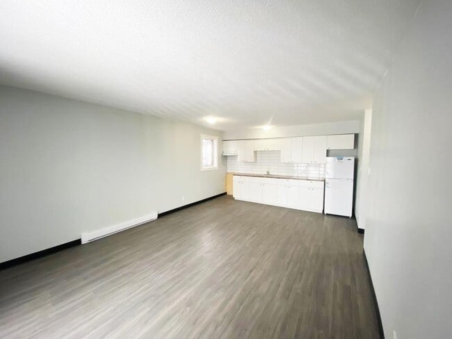 property at 1977 Redwood St