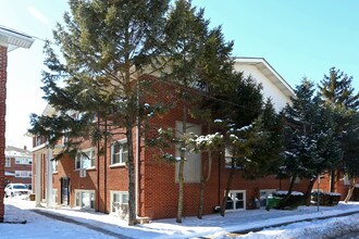 10145 Hartford Ct in Schiller Park, IL - Foto de edificio - Building Photo