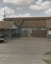5749 Crestmore Dr in Corpus Christi, TX - Building Photo