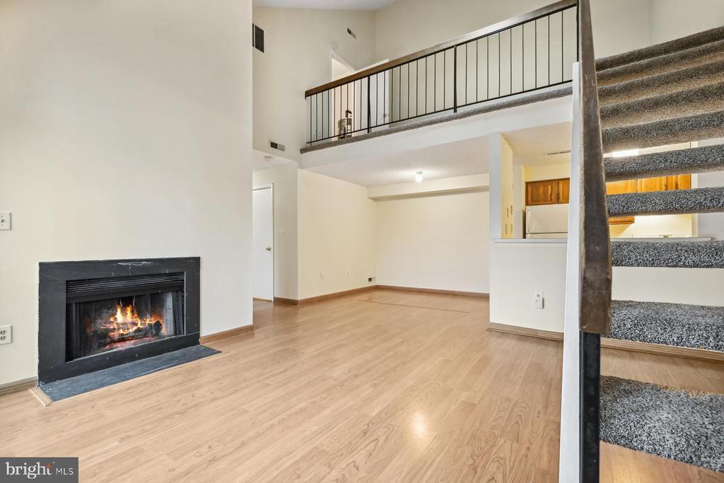 1607 Aspen Dr in Plainsboro, NJ - Building Photo