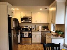 1720 Queens Ln in Arlington, VA - Building Photo