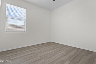 5904 S 30th Ln in Phoenix, AZ - Building Photo - Building Photo
