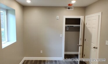 34 Hartwell St in Boston, MA - Building Photo - Building Photo