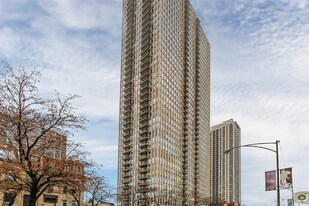1660 N La Salle Dr in Chicago, IL - Building Photo