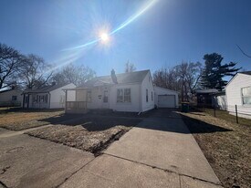 2905 Mitchell Pl in Mishawaka, IN - Building Photo