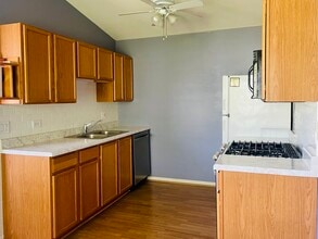 1248 N Red Oak Cir in Round Lake Beach, IL - Building Photo - Building Photo