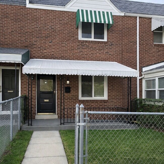 property at 3912 8th St