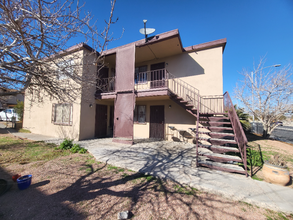 853 N Bruce St in Las Vegas, NV - Building Photo - Building Photo