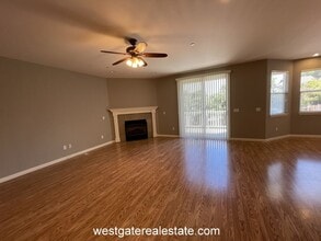 786 El Paseo Dr in Petaluma, CA - Building Photo - Building Photo