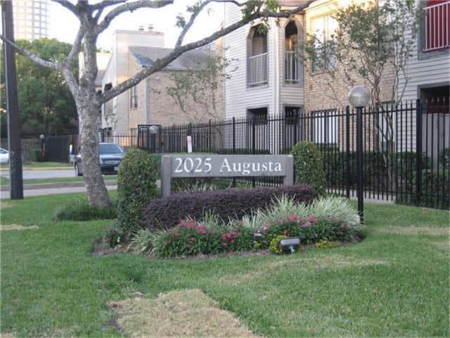 property at 2025 Augusta Dr