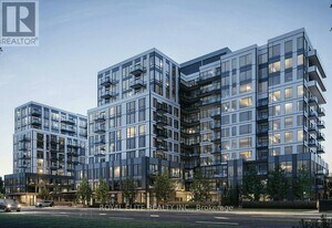 7439 Kingston Rd in Toronto, ON - Building Photo