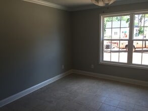 1113 Cason St in Belmont, NC - Building Photo - Building Photo