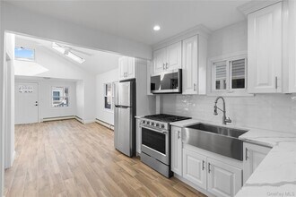 75 Wisconsin St in Long Beach, NY - Building Photo - Building Photo