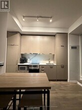 10 Honeycrisp Cres in Vaughan, ON - Building Photo - Building Photo