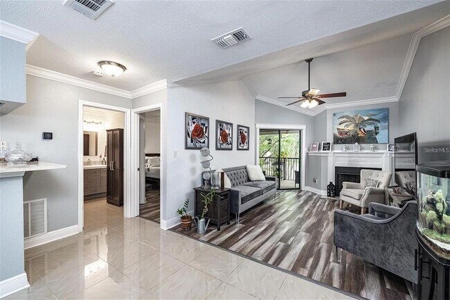 8607 Fancy Finch Dr in Tampa, FL - Building Photo - Building Photo