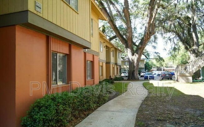 1800 Park Ave in Orange Park, FL - Foto de edificio - Building Photo