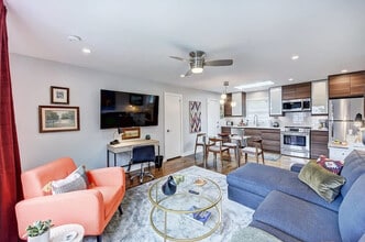 510 Queens Rd in Charlotte, NC - Foto de edificio - Building Photo