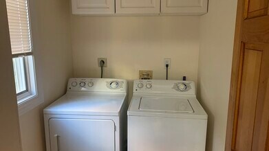 115 Yorktown St, Unit 1 in Somerville, MA - Building Photo - Building Photo