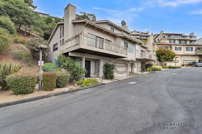 15 Treasure Hill in Oakland, CA - Building Photo - Building Photo
