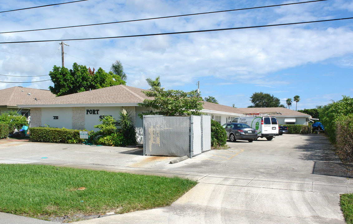 Port Side in North Palm Beach, FL - Foto de edificio