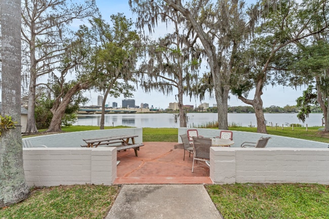 306 Lakeview St in Orlando, FL - Building Photo - Building Photo