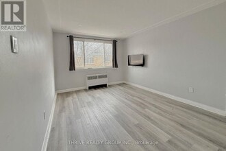 57 Wellington Rd in London, ON - Building Photo - Building Photo