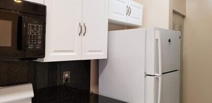 9362 NW 121st St in Hialeah, FL - Building Photo - Building Photo