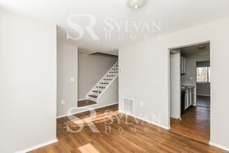 6 Pineknot Ct in Baltimore, MD - Building Photo - Building Photo