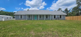 2625 Spring Valley Cir in DeLand, FL - Building Photo