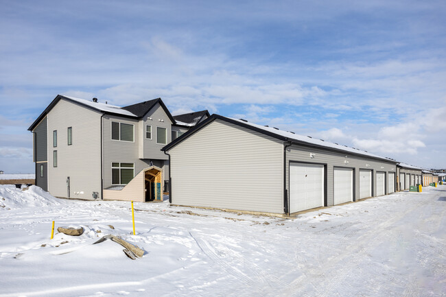 656 Cornerstone Blvd NE in Calgary, AB - Building Photo - Building Photo