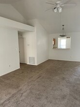 1043 Neely St in Oviedo, FL - Building Photo - Building Photo