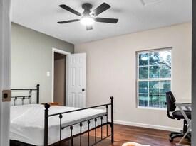 5031 Arvilla Ln in Houston, TX - Building Photo