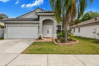 251 SW 203rd Ave in Pembroke Pines, FL - Building Photo - Building Photo