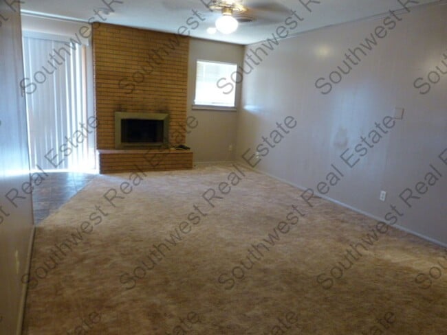 109 Cactus Dr in Clovis, NM - Building Photo - Building Photo