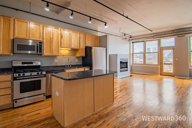 property at 6 S Laflin St